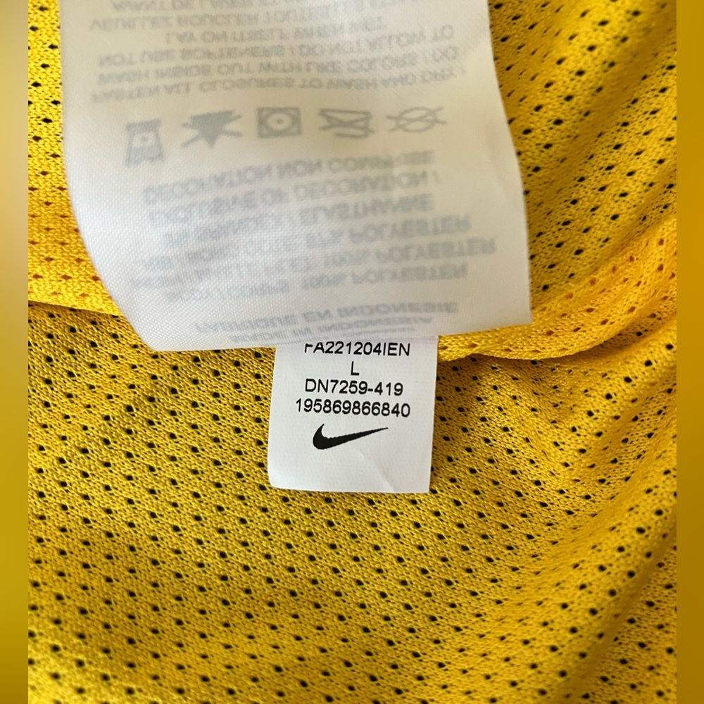 NWOT University of Michigan Nike On-Field Mens L Wolverine full zip jacket - Picture 14 of 15